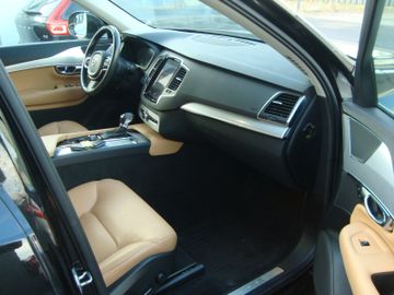 Volvo XC90 - 6