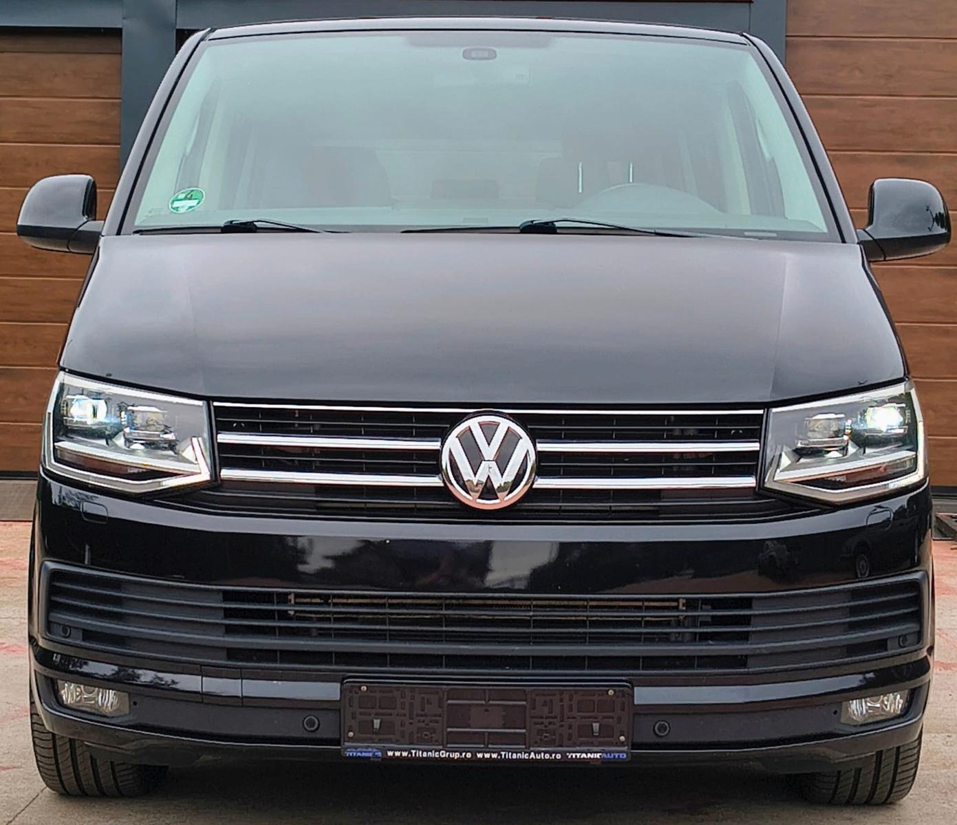 Volkswagen T5 Transporter Bus Multivan Highline 4Motion