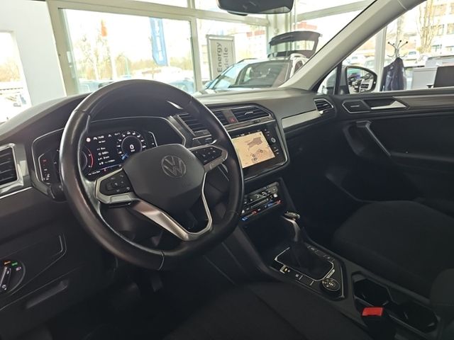 Fahrzeugabbildung Volkswagen Tiguan Allspace 2.0 TDI 4M DSG Life LED-MATRIX H
