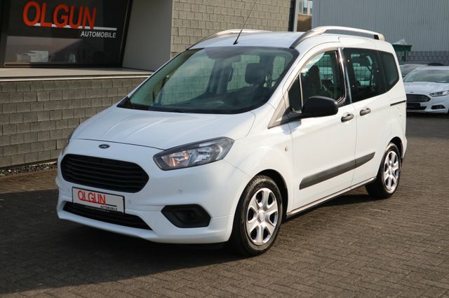 Ford Tourneo Courier Ambiente *KLIMAAUT*PDC*NAVI*SHZ*