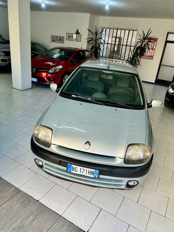 Renault Clio 1.2 cat 5 porte RT