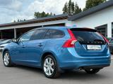 Volvo V60 Kombi Linje Business - Volvo aus 2015