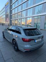 Audi A4 g-tron 2.0 TFSI S tronic sport Avant sport - mit CNG-Antrieb: Kombi