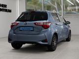 Toyota Yaris Hybrid Comfort Aut., 2.Hand, 8x bereift - Toyota Yaris mit Benzin-Antrieb: Automatik