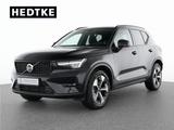 Volvo XC40 B4 Benzin Plus Dark 19"+FRONTSCHEIBENHEIZUN - Volvo XC40: Plus Dark