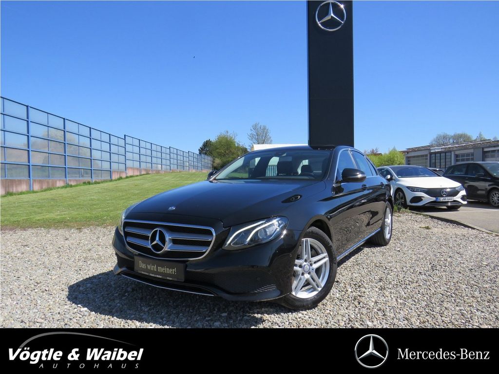 Image of Mercedes-Benz E 200