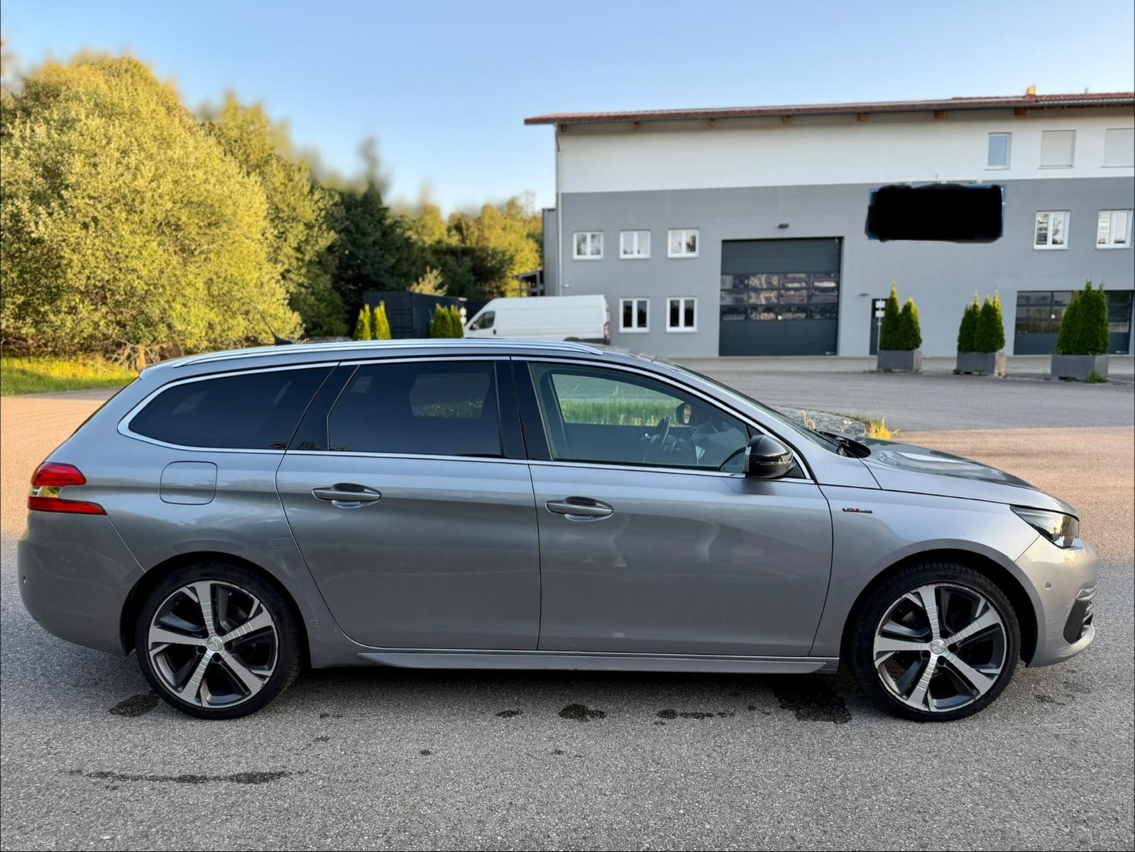 Peugeot 308 SW Allure GT-Line *LED*KAMERA*1.HAND*PANO*