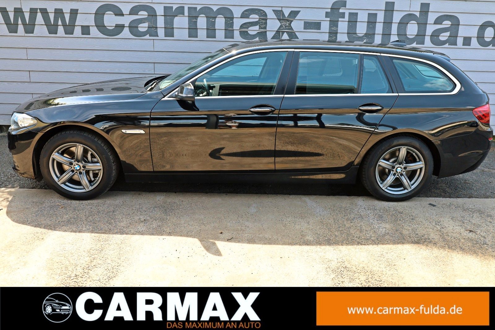 Fahrzeugabbildung BMW 525 d xDrive Touring,Navi,SH,Harman-Kardon,SR+WR