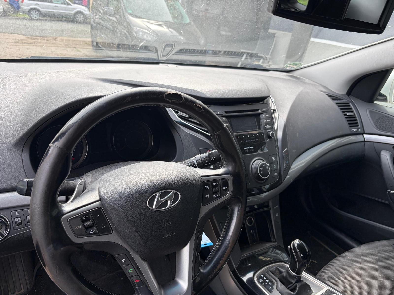 Hyundai i40 2015 — photo 8