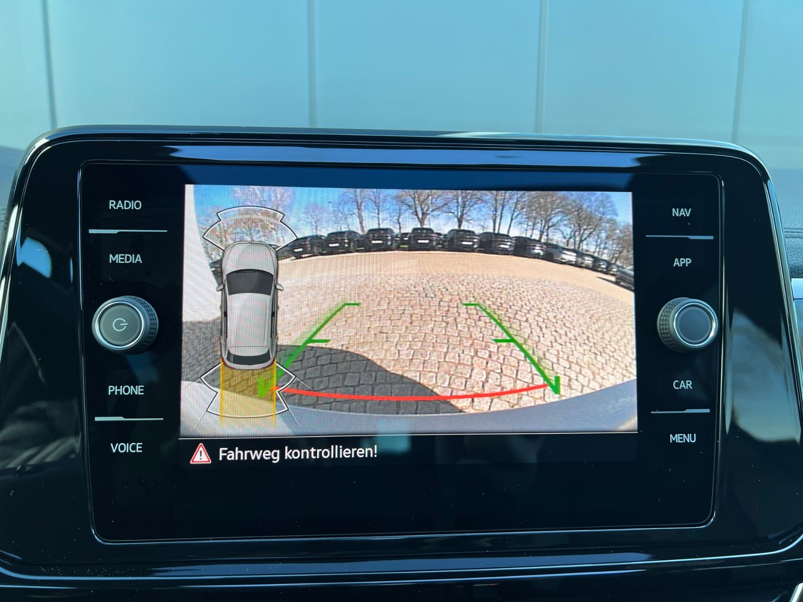 Fahrzeugabbildung Volkswagen T-Roc R-Line 1.5 TSI DSG *Black Style, AHK, Pano