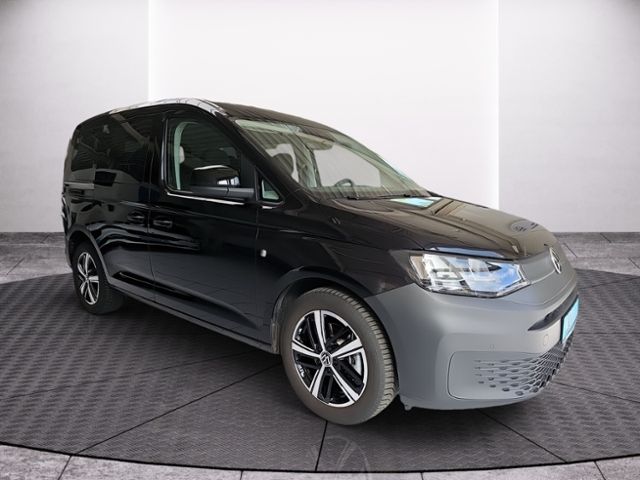 Fahrzeugabbildung Volkswagen Caddy 1.5 TSI NAVI LM17 PANO RFK SHZ GJR