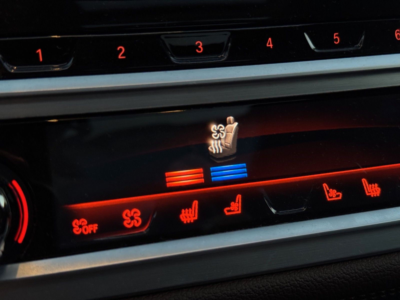 Fahrzeugabbildung BMW 750Li xDrive *LASER*360°*H&K*Masssage*Skylounge*