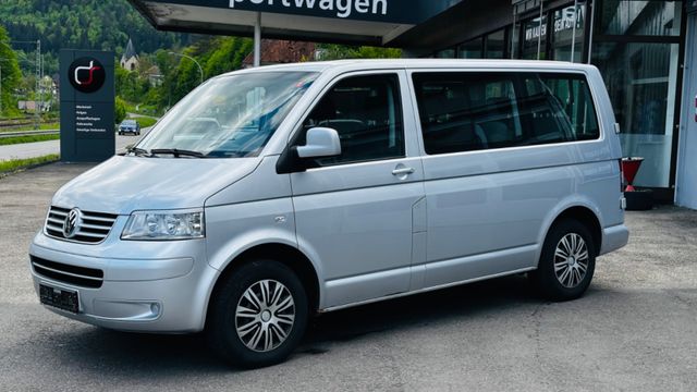 Volkswagen T5 Transporter Bus Caravelle 8- SITZER TÜV KLIMA