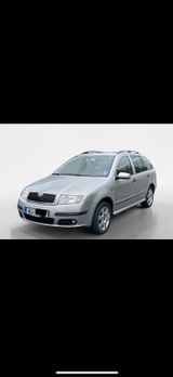 Skoda Fabia Combi 1.4 16V 74 kW Elegance Elegance - Skoda Fabia: 16v Elegance