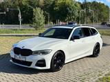 BMW 330i G21 xDrive M-Paket| Laser| Panorama| Voll A - BMW 3 Series: Kombi, M Paket