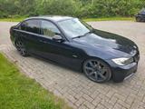 BMW E90 330i 2008 - BMW 330 aus 2005: 330i