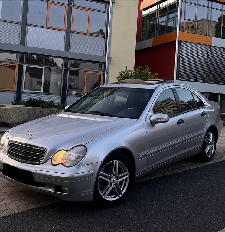 Mercedes-Benz C 180
