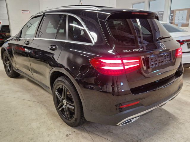 Mercedes-Benz GLC 250d 4Matic AMG-Line*LED*Leder*Navi*Pano*AHK