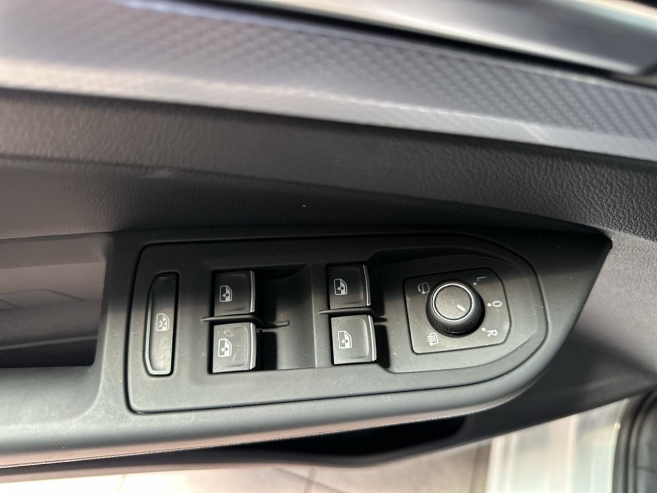 Volkswagen Golf VIII Variant 1.5 eTSI GOAL OPF DSG+SHZ+BAA+, миниатюра 17