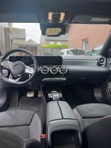 Mercedes-Benz A 180 - Limousine AMG PAKET CarPlay Pano Ambient - Mercedes-Benz mit Benzin-Antrieb: Limousine, 180 AMG Paket