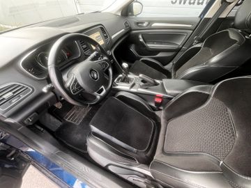 Renault Megane - 11