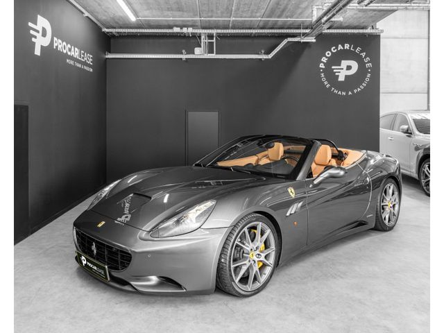 Ferrari California 4.3 V8_4 STZ/NAVI/20'/LIFT/SILVERSTON