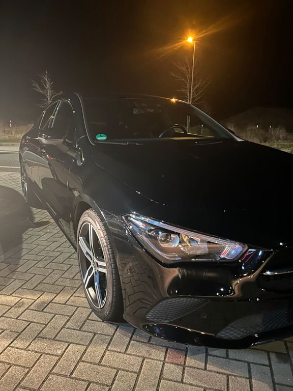 Image of Mercedes-Benz CLA 180