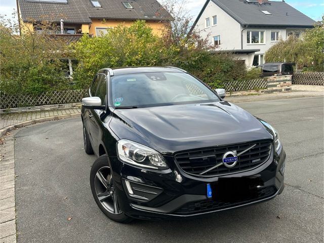 Volvo XC60 R-Design 