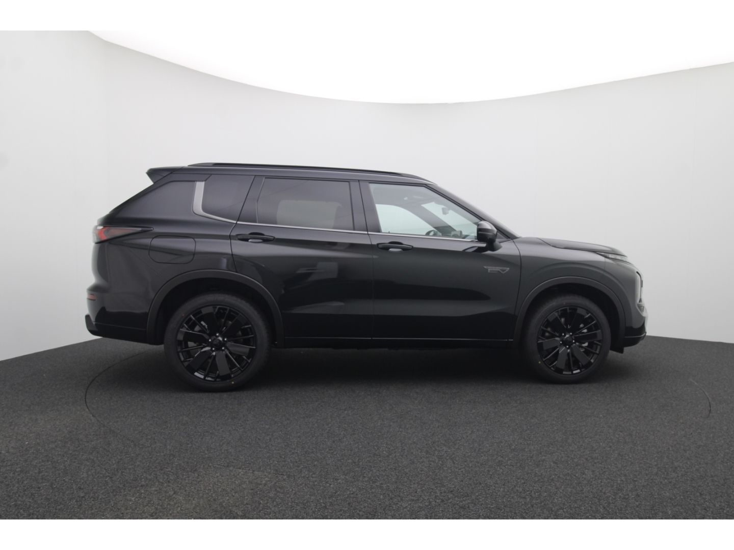 Fahrzeugabbildung Mitsubishi Plug-in Hybrid Outlander Diamant TOP Black mit L