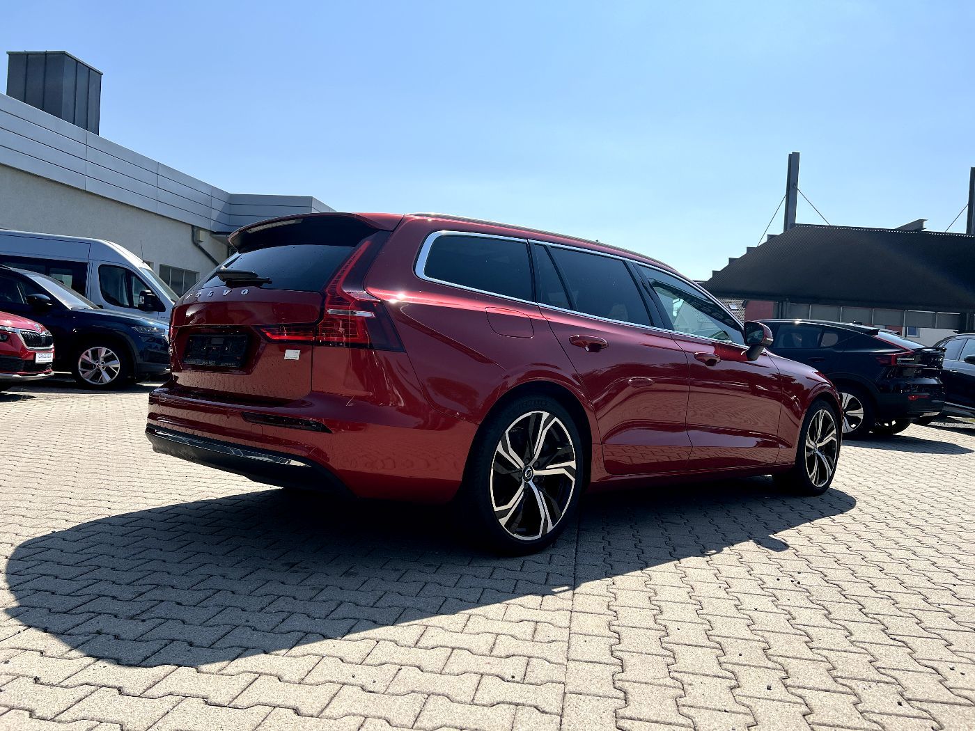 Volvo V60 Kombi Ultimate Bright Recharge LED Nav Leder foto 4