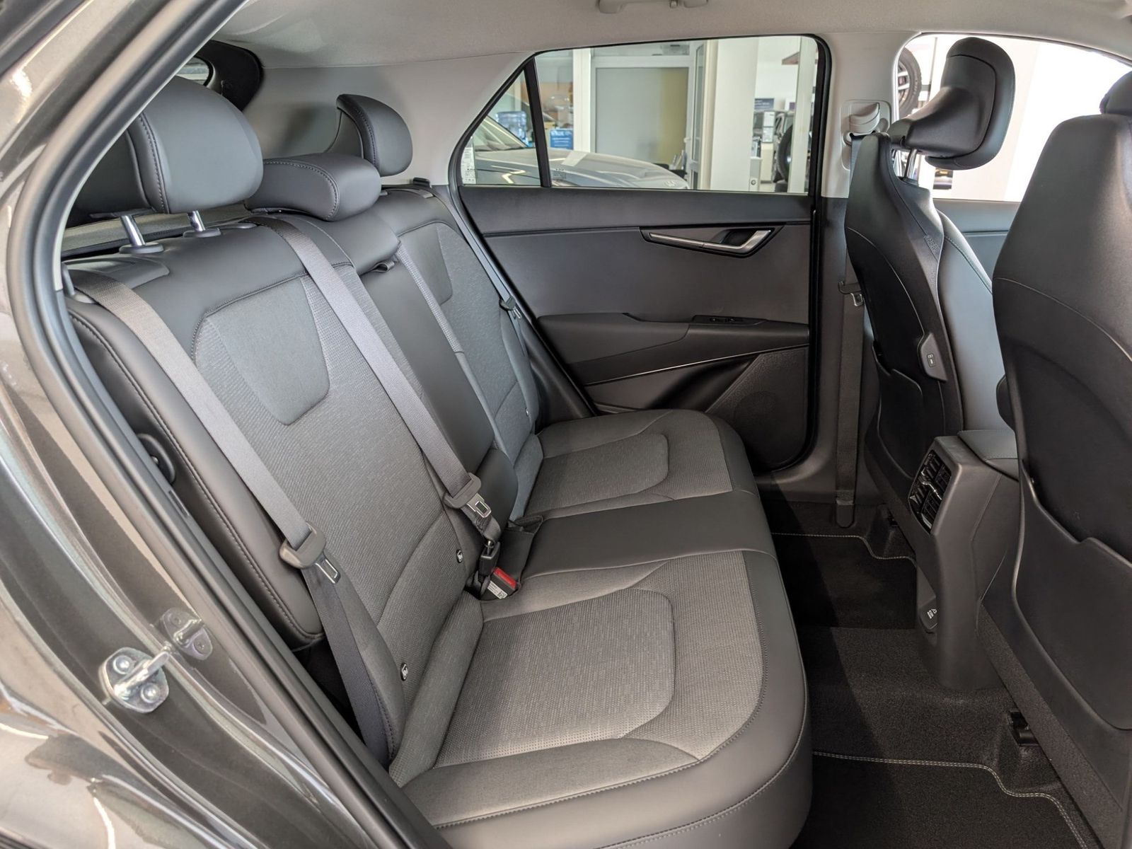 KIA Niro 1.6 HEV 129 DCT Spirit Relax 18-Zoll – Bild 11