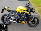 Triumph Street Triple 765 RS - Offers