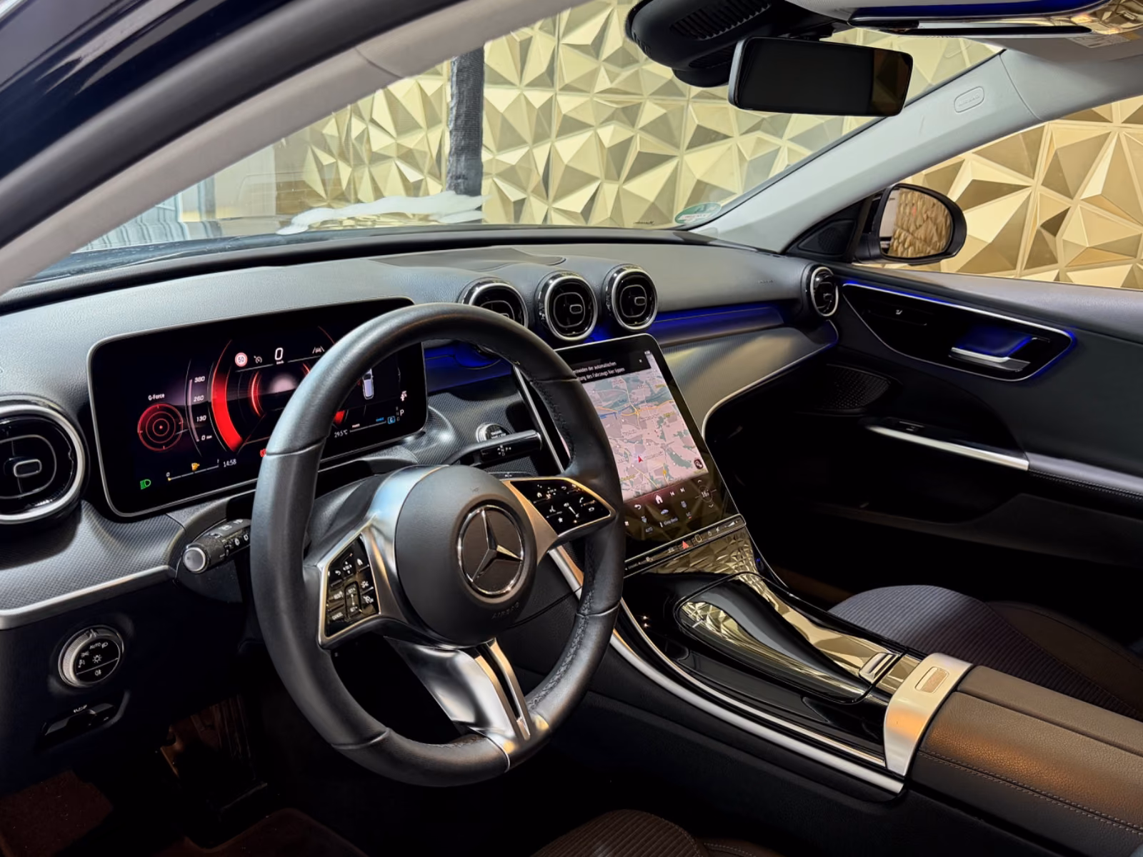 Mercedes-Benz C-Class T d Avantgarde AUTOMATIK NAVI LEDER 1.HAND, миниатюра 2