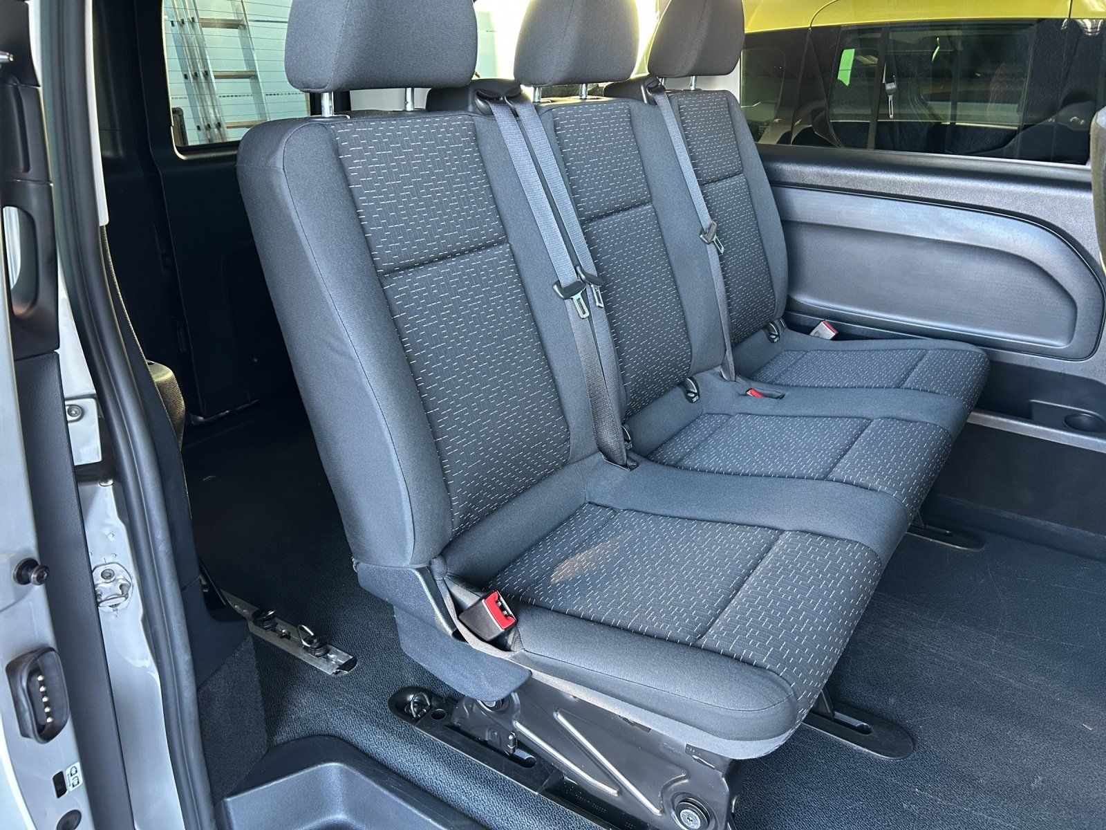 Fahrzeugabbildung Mercedes-Benz Vito 119 CDI Mixto kompakt AHK SHZ LKW