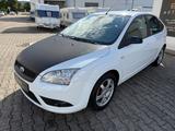 Ford Focus Lim. Style 1.6 4trg Klima Alu TÜV 03/26 - Ford Focus aus 2007: ST