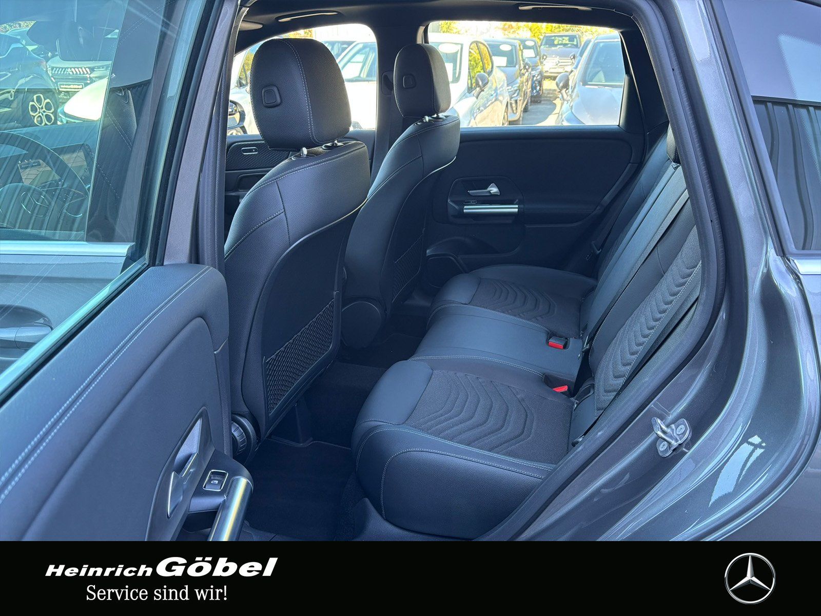Fahrzeugabbildung Mercedes-Benz B 200 PROGRESSIVE*PANORAMA*CARPLAY*LED*EASY-PACK