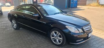 Mercedes E 220 - 3
