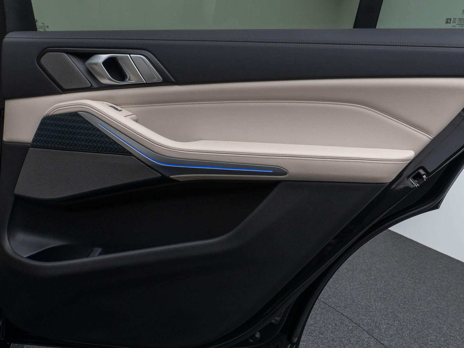 Fahrzeugabbildung BMW X7 M50i Laser 360°HUD DAB H/K SoftCL AHK 22Zoll
