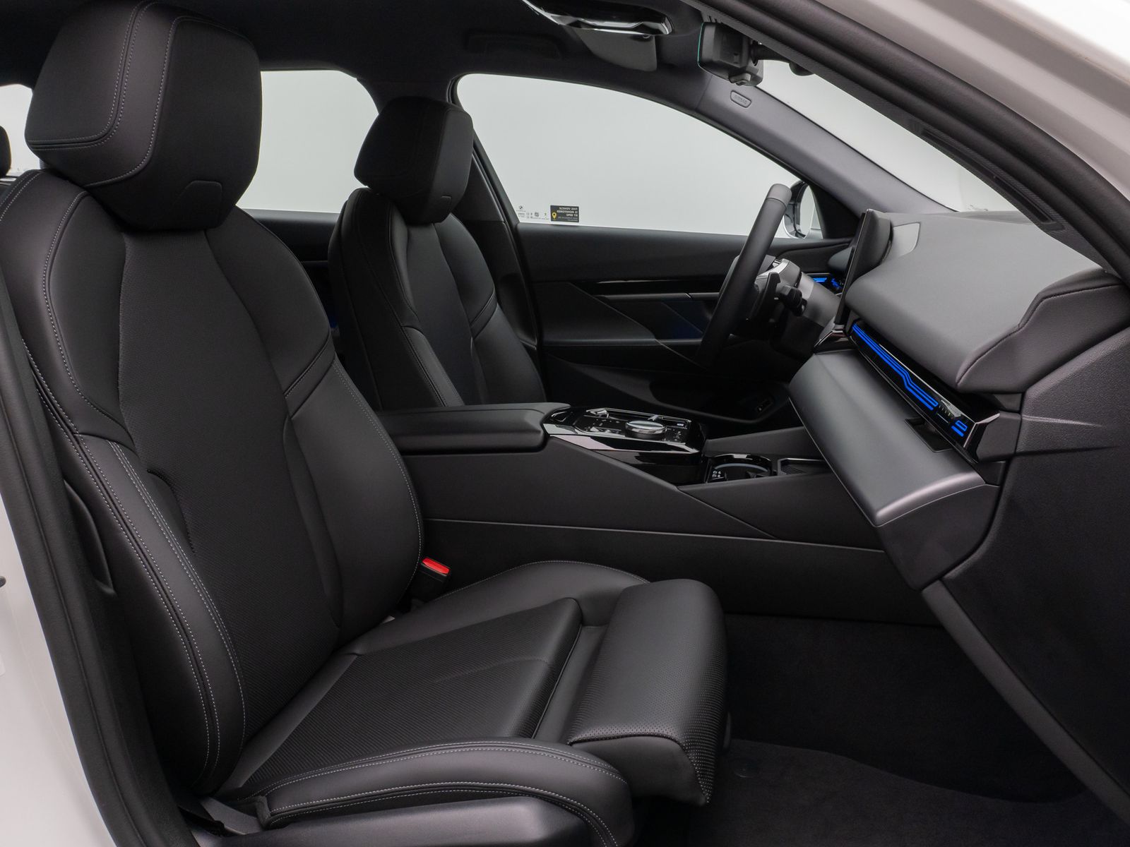 Fahrzeugabbildung BMW 520d Kamera DAB Alarm DrivingAssist Leder Sport