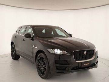 Jaguar F-Pace - 3