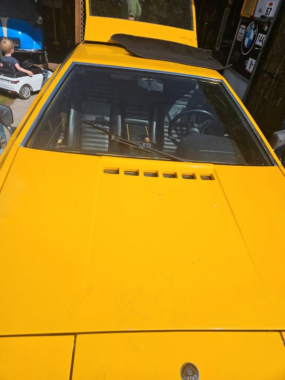 Lotus Esprit