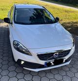 Volvo V40 Cross Country Rentnerfahrzeug - Volvo V40 Cross Country aus 2014