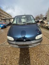 Nissan Serena 2.0 - Nissan aus 1995