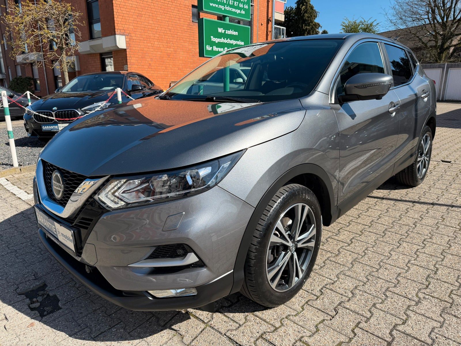 Fahrzeugabbildung Nissan Qashqai N-Connecta 1-HAND NAVI 360 KAMERA TEMPOM