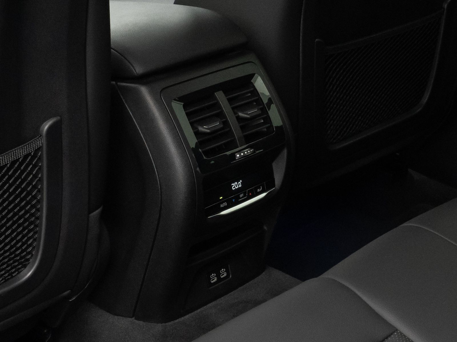 Fahrzeugabbildung BMW X3 xD30d M Sport 360°Laser Standheizung HiFi DAB