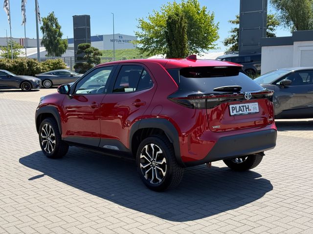 Toyota Yaris Cross Hybrid FWD Team Deutschland
