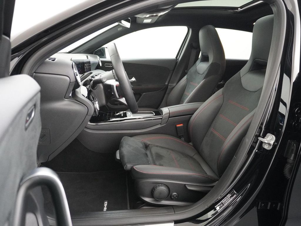 Mercedes-Benz A 180 Star Edition AMG Line | Panorama - Schiebe