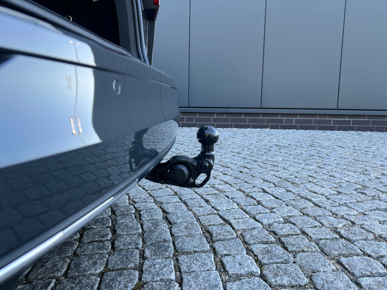 Fahrzeugabbildung Volkswagen Golf Variant  Life 1.5 eTSI DSG *AHK, Plus-Paket