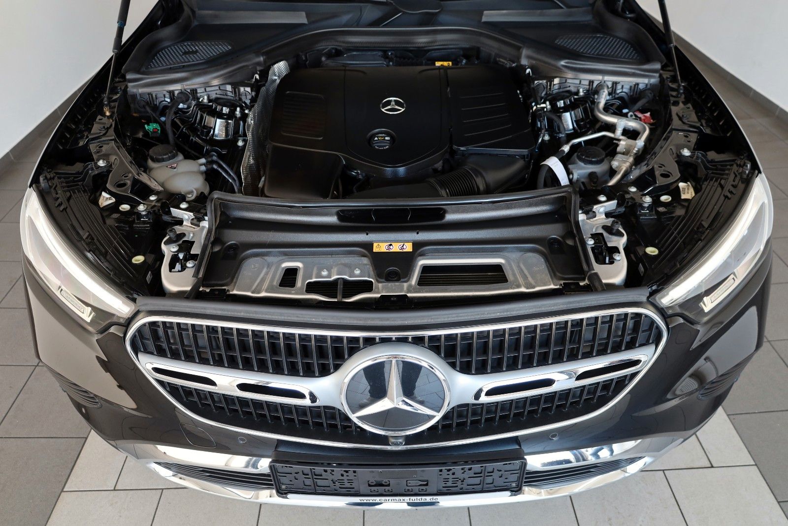 Fahrzeugabbildung Mercedes-Benz GLC 300e 4M Avantgarde T.Leder,Navi,LED,SH,Park