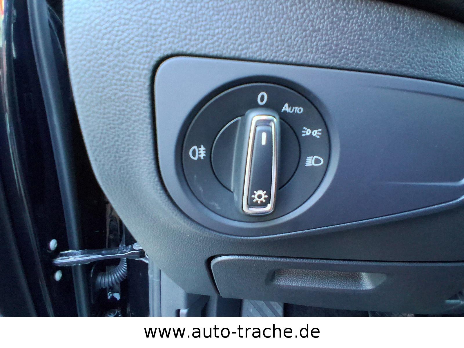 Volkswagen Tiguan  Life AHK Navi 7 Sitze GRA LED DAB Navi